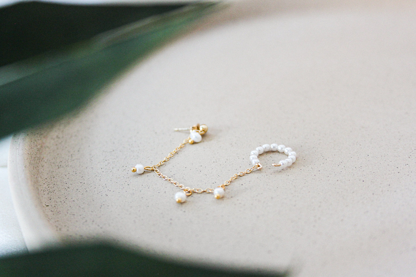 Ear cuff Tehia