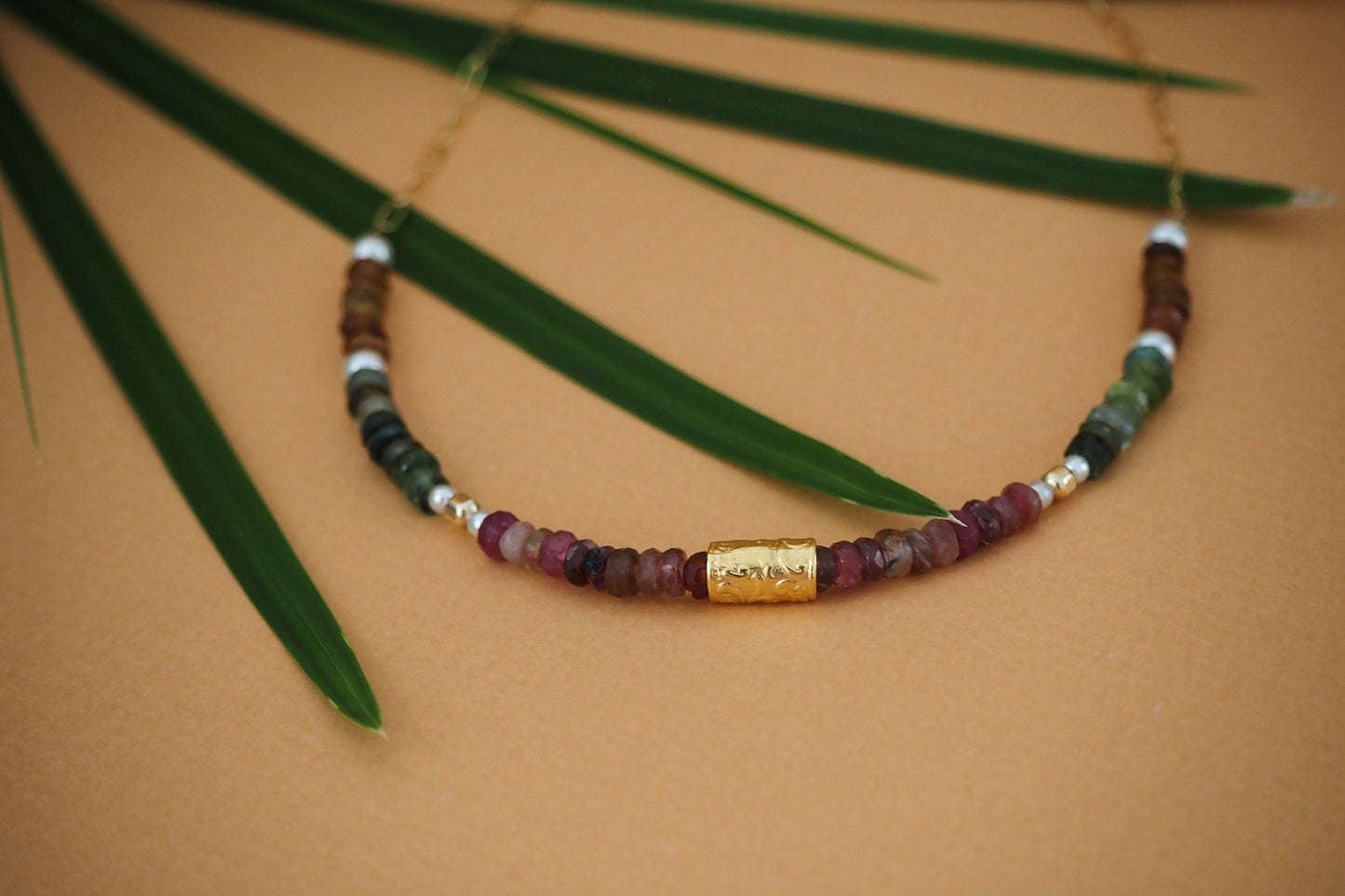 Collier Hina